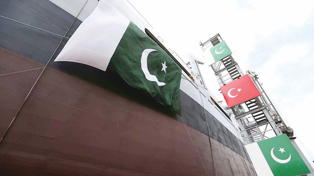 Pakistan-Türkiye İş ve Yatırım Forumu’nda ticaret hacmi için ilk etapta 1 milyar dolar, 2023 yılında ise 5 milyar dolar hedefi ortaya kondu.