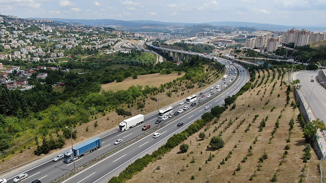 Bayram tatilinin son gününde Kocaeli’de trafik yoğun ve akıcı