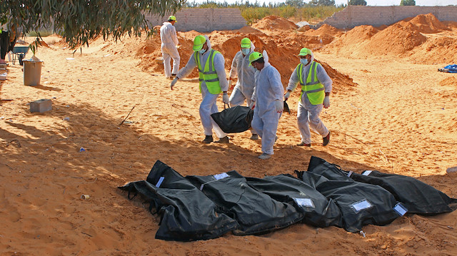 ليبيا.. انتشال 12 جثة مجهولة الهوية من مقبرتين في ترهونة