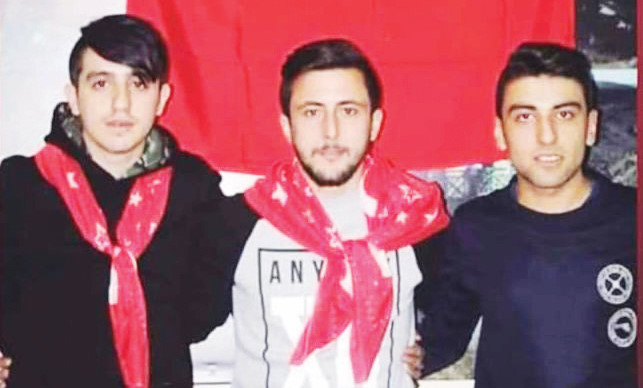 Şahin Sarılmaz (Orta) - Sergen Güçlüer (Sağ)