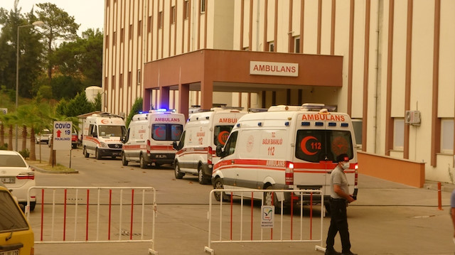 Devlet Hastanesi Yoğun Bakım Ünitesi’ndeki 10 entübe hastanın tedbir amaçlı başka hastanelere sevk edildiği bildirildi.