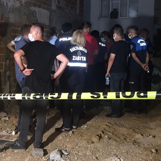 İstanbulda vatandaşı sokağa döken ses: İki bina boşaltıldı