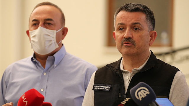 وزيران تركيان يتفقدان الأضرار الناجمة عن حريق "مناوغات"