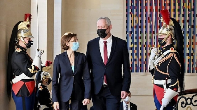 İsrail Savunma Bakanı Benny Gantz ve Fransız mevkidaşı Florence Parly Fransa’nın başkenti Paris’te bir araya geldi.