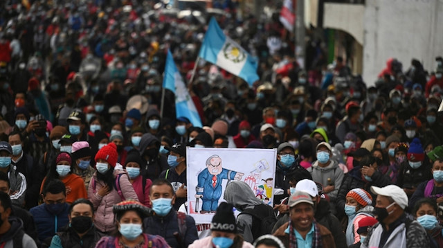 غواتيمالا..مظاهرات تطالب الرئيس والمدعي العام بالتنحي