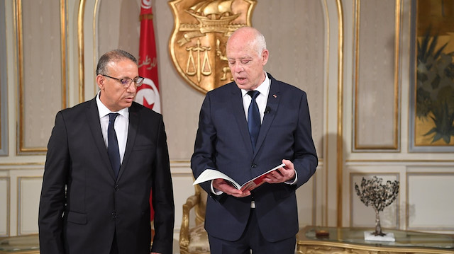 Tunus Devlet Başkanı Kays Said (sağda)