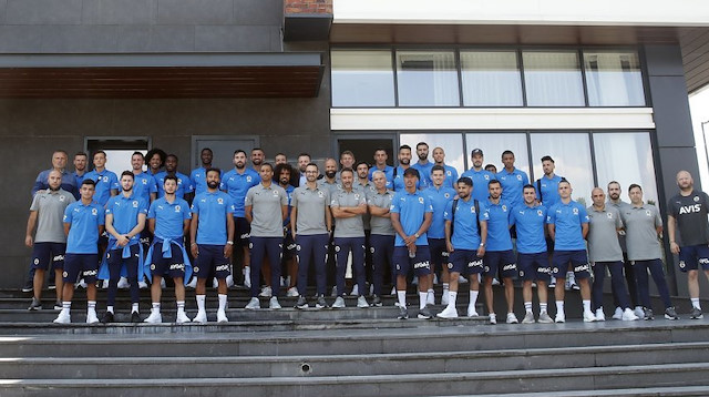 Fenerbahçe'de yeni sezon hazırlıkları devam ediyor.
