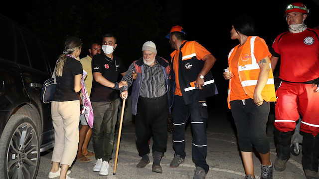 Antalya'nın Manavgat ilçesinde bir mahalle daha tahliye edildi.