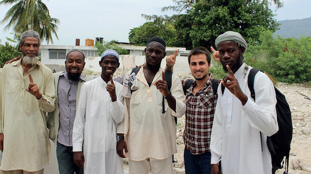 Haiti (2)
“Merci Abu Bakr! Merci Abu Bakr”