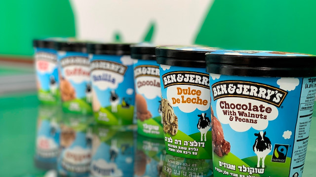 Ben & Jerry’s Yahudi yerleşimlerinde dondurma satmayı bitirme kararı aldı.