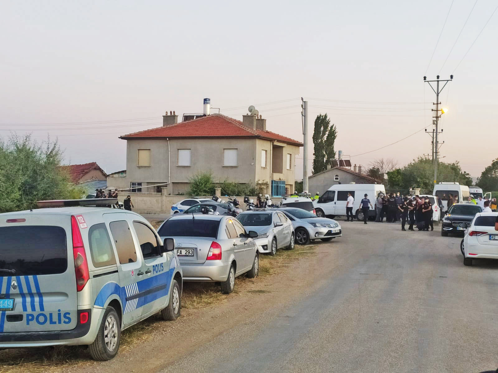 Konya Meram'da aile katliamı: 7 kişiyi öldürüp evi ateşe ...