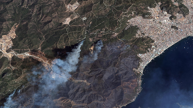 Göktürk-1 ve Göktürk-2, Manavgat ve Marmaris'teki orman yangınlarını görüntüledi.