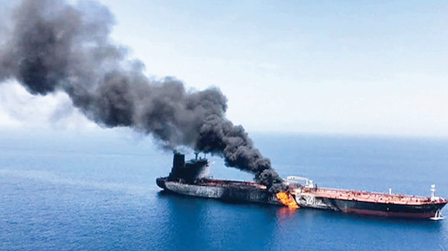 Tahran yönetimine yakın medya kuruluşu Al-Alam, "İran, İsrail nakliye gemisini vurdu" iddiasında bulundu.