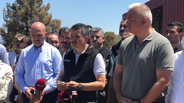Bakanlar Soylu, Pakdemirli ve Ersoy, Milas’ta Yangın Koordinasyon Merkezi’ni ziyaret etti.