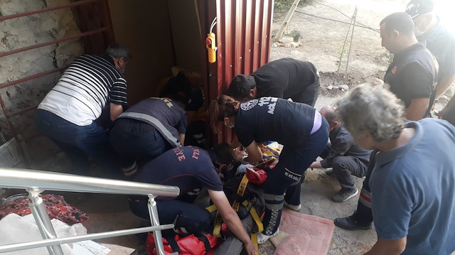 Asansör halatı koptu: İki kişi 9 metreden aşağı çakıldı