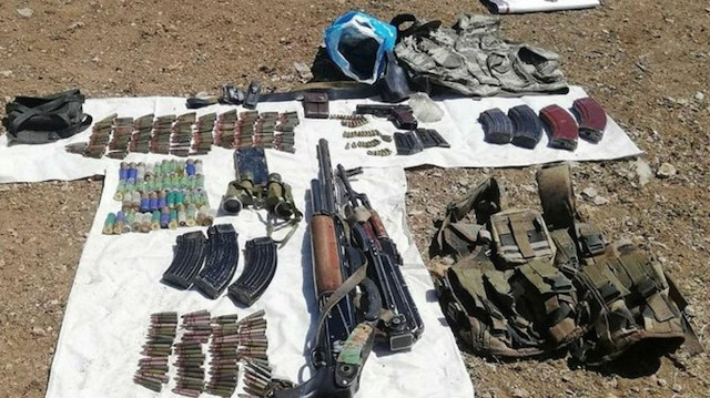 Hakkari'de PKK'ya ait çok sayıda silah ve mühimmat ele geçirildi
