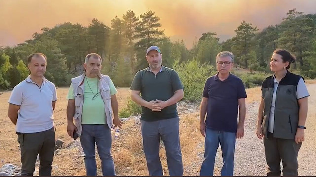 Orman Mühendisleri Odası Genel Başkanı Hasan Türkyılmaz, 39 ilde aynı anda çıkan yangınların Cumhuriyet tarihinde bir ilk olduğunu söyledi. 

