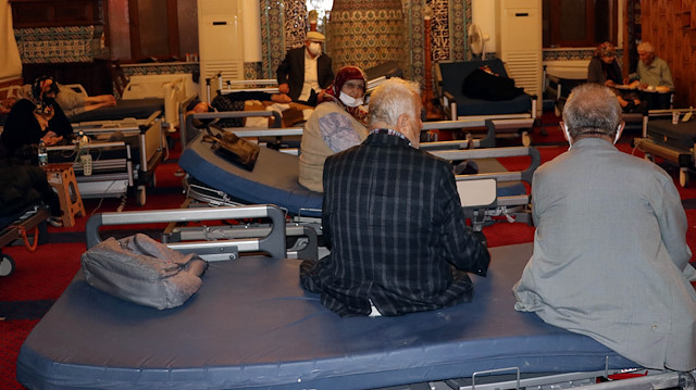 Sağlık Bakanlığının talimatıyla, Bozkurt ilçesinde bulunan Yeni Cami içerisine kurulan hastanede, selde yaralanan ve kronik rahatsızlıkları olan hastalar tedavi edilmeye başlandı.