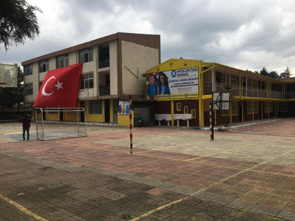 FETÖ'nün Etiyopya'daki 11 okulu Türkiye'ye devredildi.