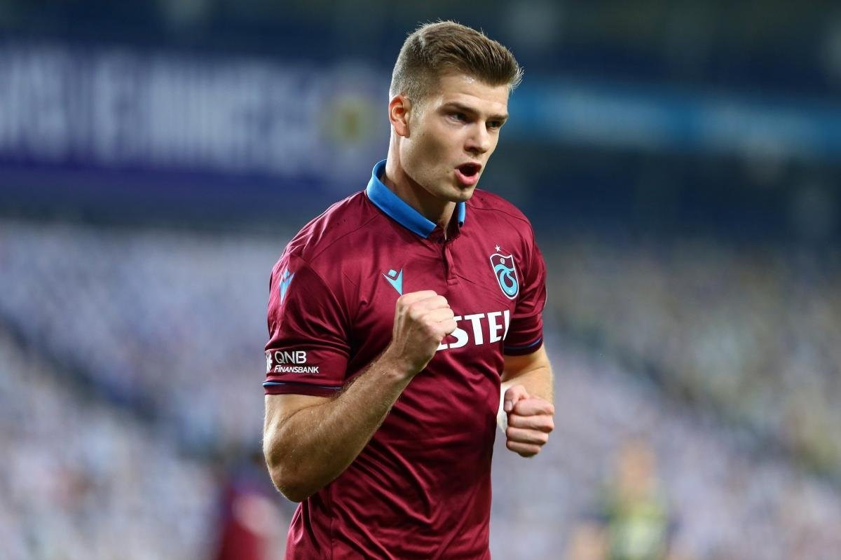Sörloth, Trabzonspor formasıyla Süper Lig'de gol kralı olmuştu.