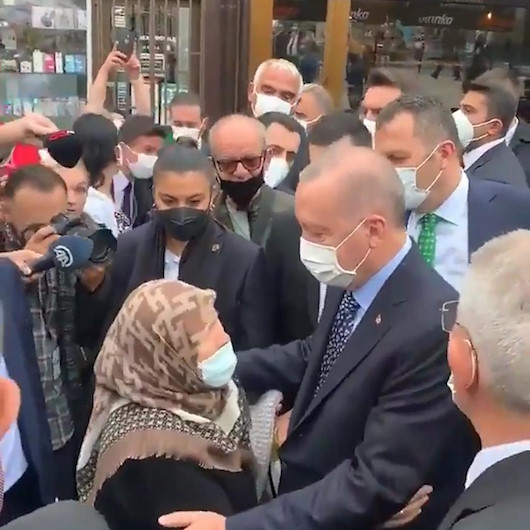 Boşnak teyzeden Cumhurbaşkanı Erdoğana sıcak karşılama