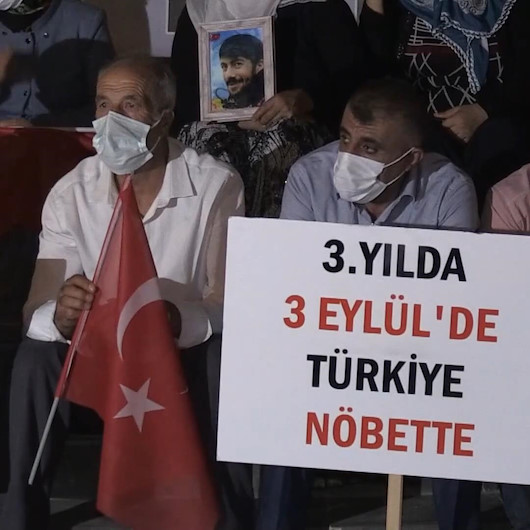 Evlat nöbetini 24 saat tutan ailelerden destek çağrısı: 3 Eylülde tüm dünyayı ve Türkiyeyi buraya bekliyoruz