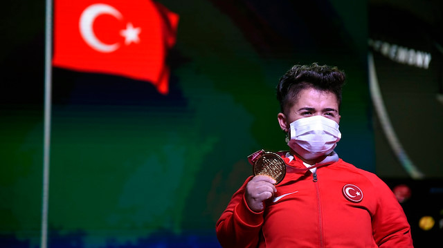 Türkiye adına ikinci madalyayı aldı.