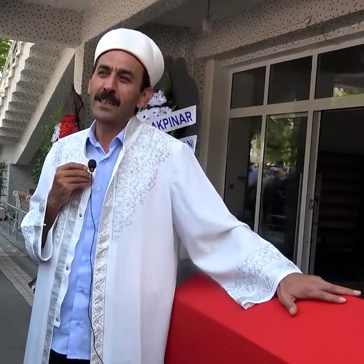 Kazada vefat eden Astsubay Osman Kapusuzun cenaze namazını imam babası kıldırdı