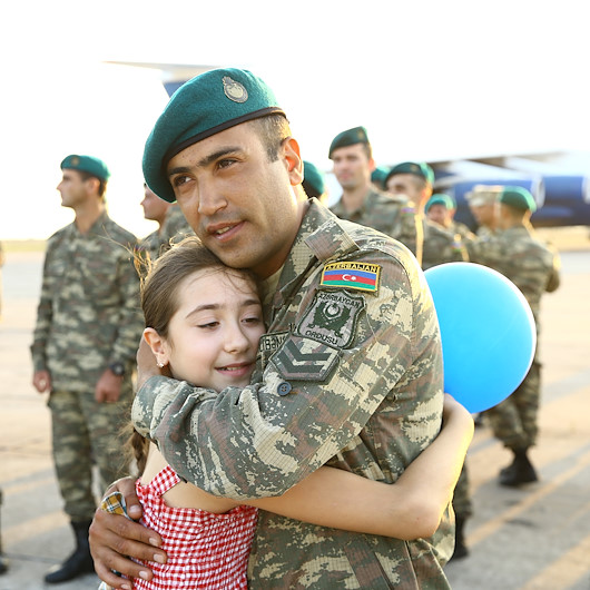 Afganistanda görev yapan Azerbaycan askerleri Baküye döndü