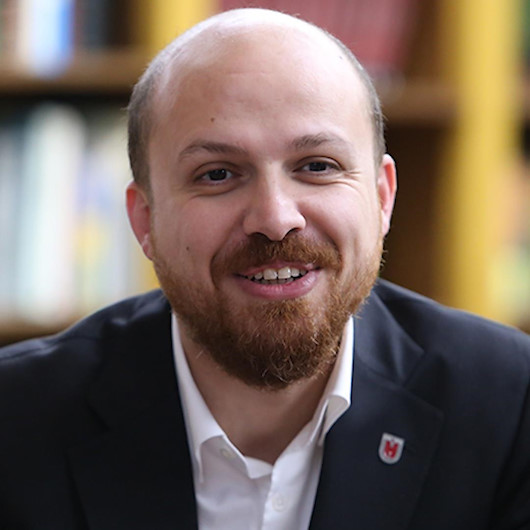 Bilal Erdoğan Bir Sabah Gelecek Kardan Aydınlık şiirini okudu