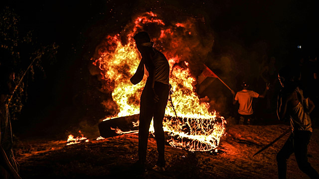 Filistinliler İsrail'in Gazze Şeridi'ne uyguladığı ablukayı protesto etti