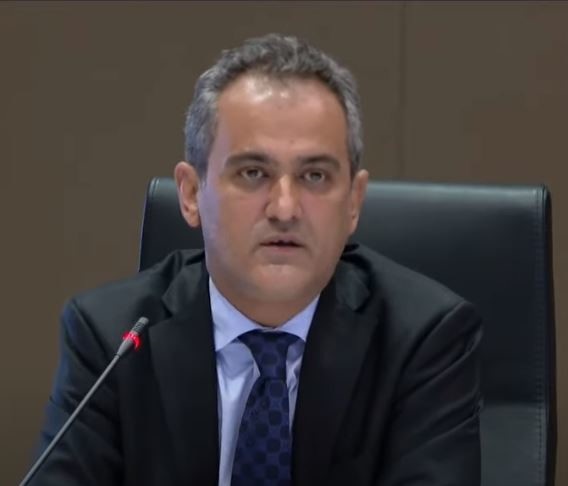 Milli Eğitim Bakanı Mahmut Özer