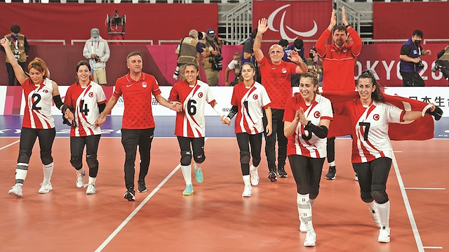 Maça hızlı başlayan Türkiye, ilk yarıyı 6-1 önde tamamladı.