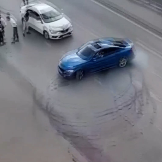 Güngörendeki bir düğün konvoyunda magandalar yolu keserek drift yaptı