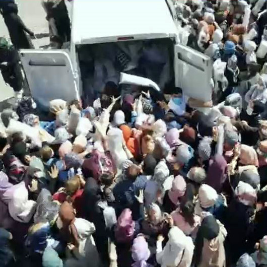 Ümraniyede halıcıların rekabeti izdiham getirdi