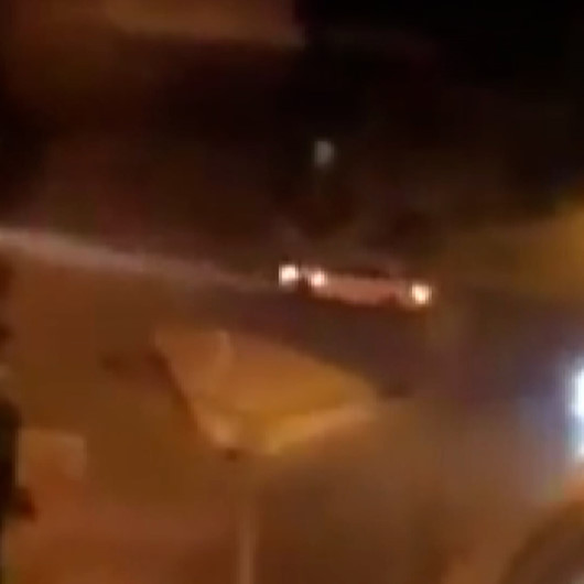 Pendik’te trafik magandasının drift yaptığı anlar kamerada