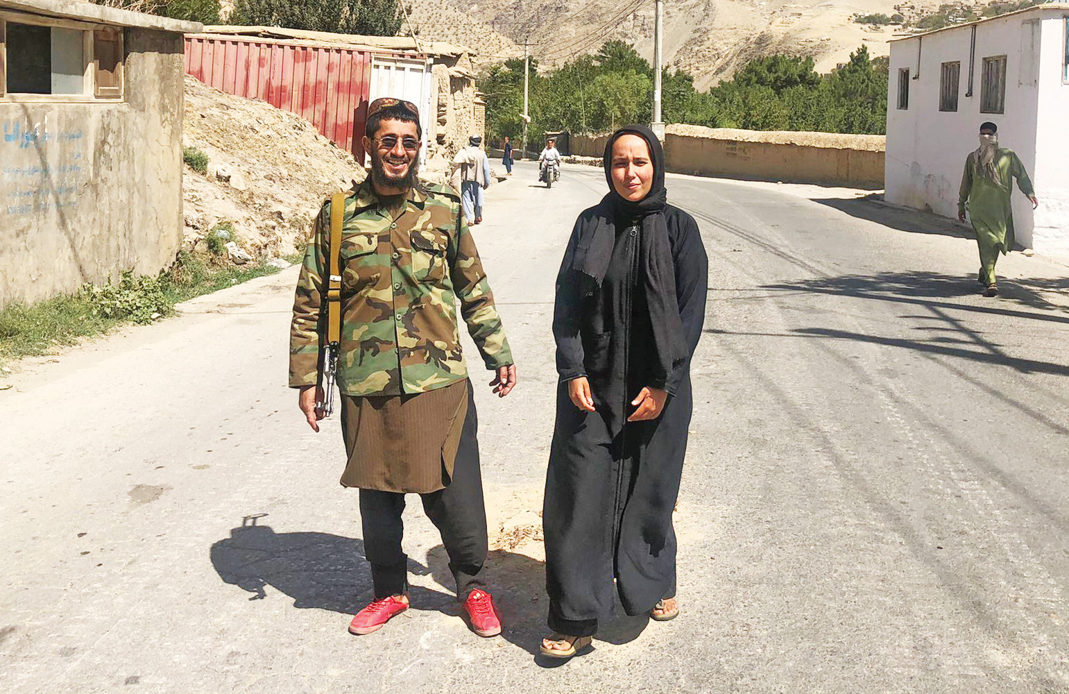 Muhabirimiz Ayşemine Alioğlu, Taliban milisiyle Pençşir’e girdi.