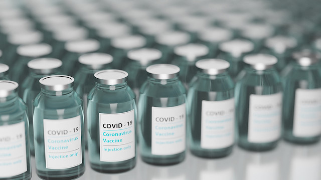 San Diego Üniversitesi’nden bilim insanları, soğukta muhafaza edilmesine gerek olmayan yeni Covid-19 aşısı geliştirdi.