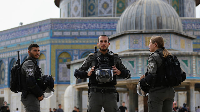 İşgalci İsrail polisi Kudüs’te bir Filistinliyi ağır yaraladı