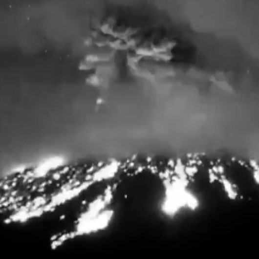 Popocatepetl Yanardağında şiddetli patlama anı