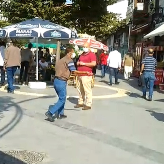 Çorumda 400 lirayı 5 saatte toplayan dilenci zabıtayı görünce kaçtı