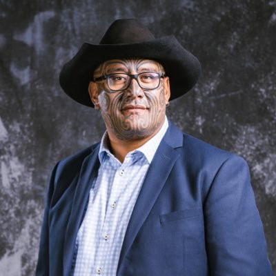 Maori Partisi eş başkanı Rawiri Waititi