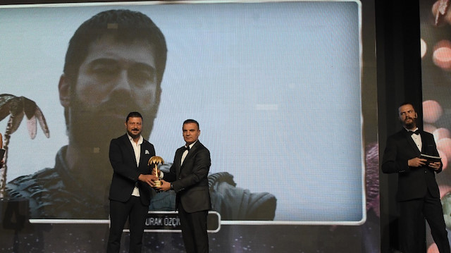 'Kuruluş Osman' yılın dizisi ödülüne layık görüldü.