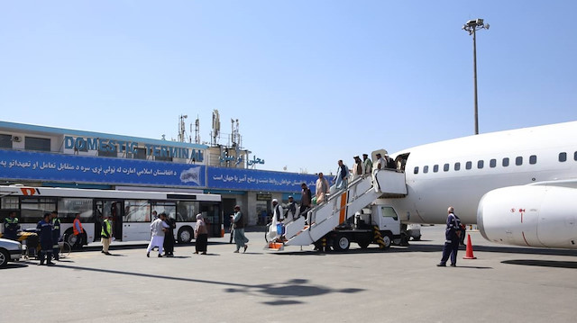 طالبان: خسائر بملايين الدولارات في مطار كابل خلال انسحاب واشنطن