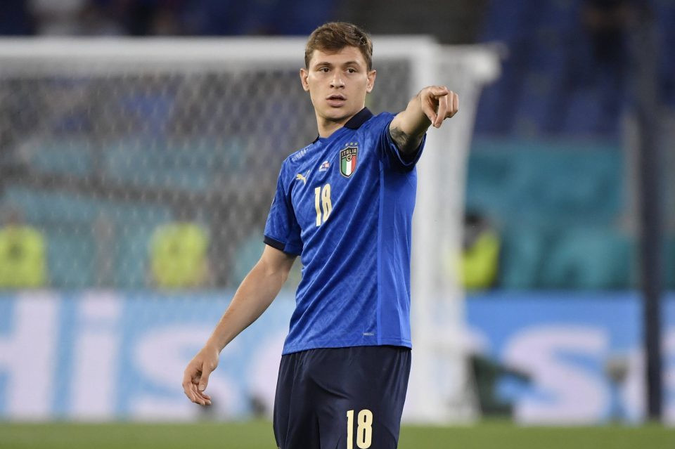 Barella, İtalya'nın EURO 2020 şampiyonluğuna önemli katkı sağladı.
