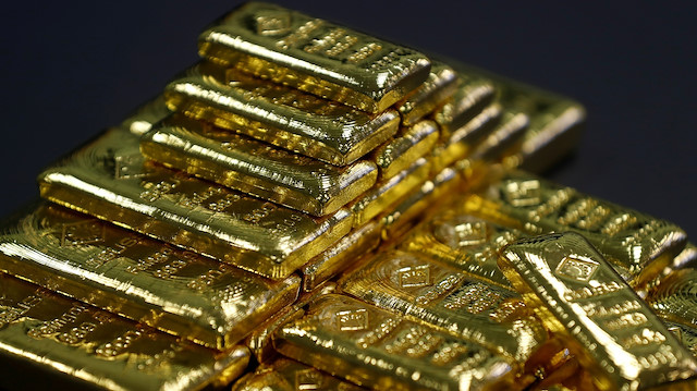 الذهب ينتعش بعد هبوط لأدنى مستوى في شهر