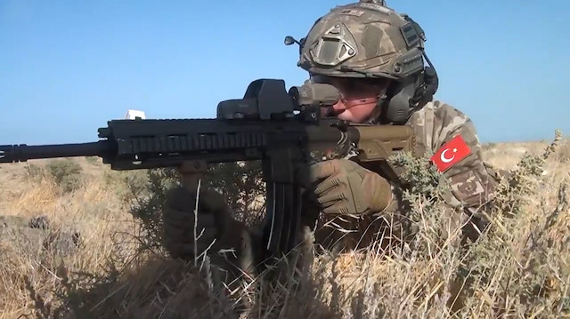 Azerbaycan’da 'Üç Kardeş 2021' tatbikatında özel kuvvetler temsili düşman hedeflerini yok etti