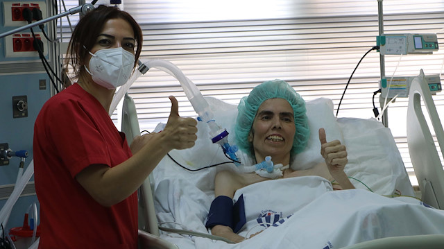  Jale Düşmezer'in yoğun bakım servisinde tedavisine devam ediliyor. 