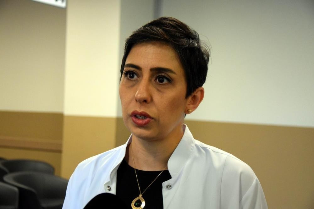 Kayseri Şehir Hastanesi Enfeksiyon Hastalıkları Klinik Mikrobiyoloji Uzmanı Dr. Ayşin Kılınç Toker