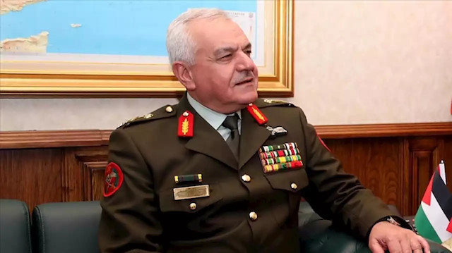 قائد الجيش الأردني يبحث أمن الحدود مع وزير دفاع النظام السوري